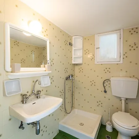 Galini Me Thea アパートホテル クリシ・アクティ