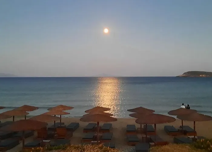 Galini Me Thea Chrisi Akti (Paros)